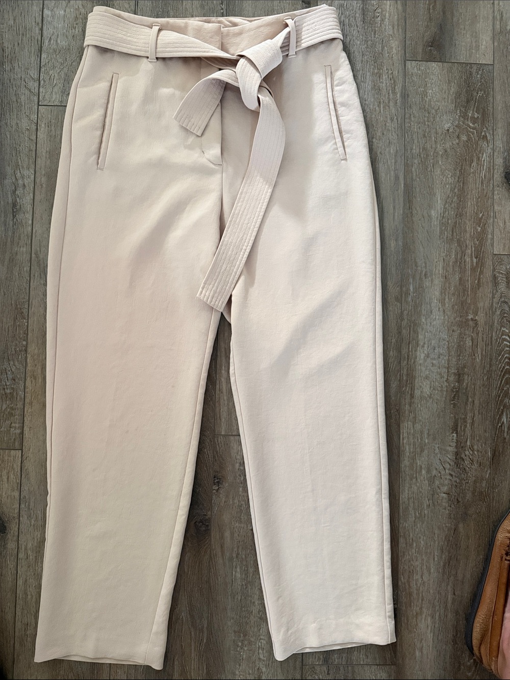 Wilfred Cream Paperbag Tie-Waist Straight Leg Pants cropped